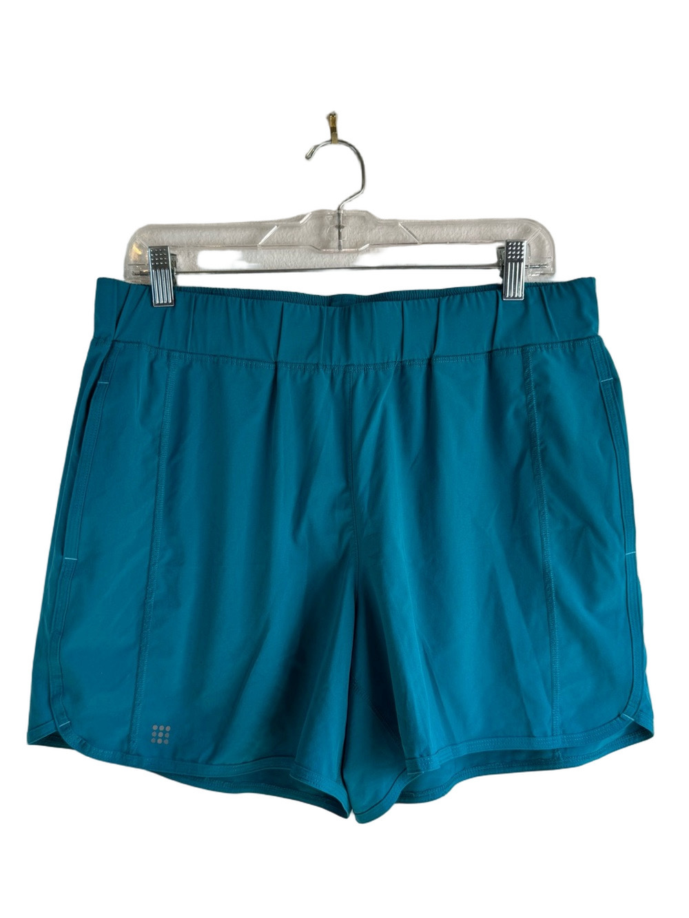 TITLE NINE PULL-On Active Shorts